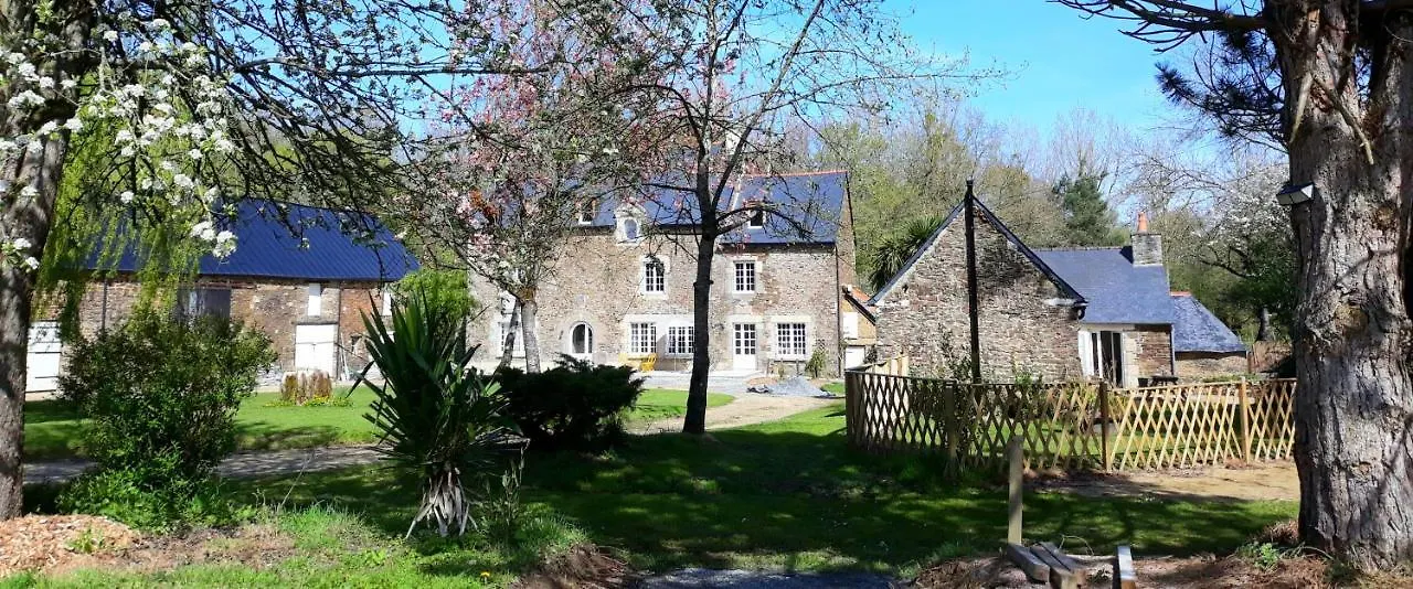 Le Manoir Des Haies Spa Les Champs-Géraux Francia