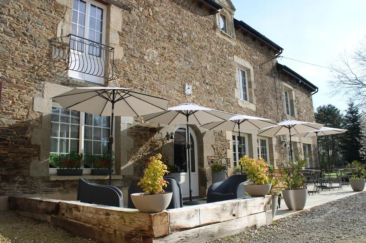 Le Manoir Des Haies Spa Hotel Les Champs-Geraux Guest house